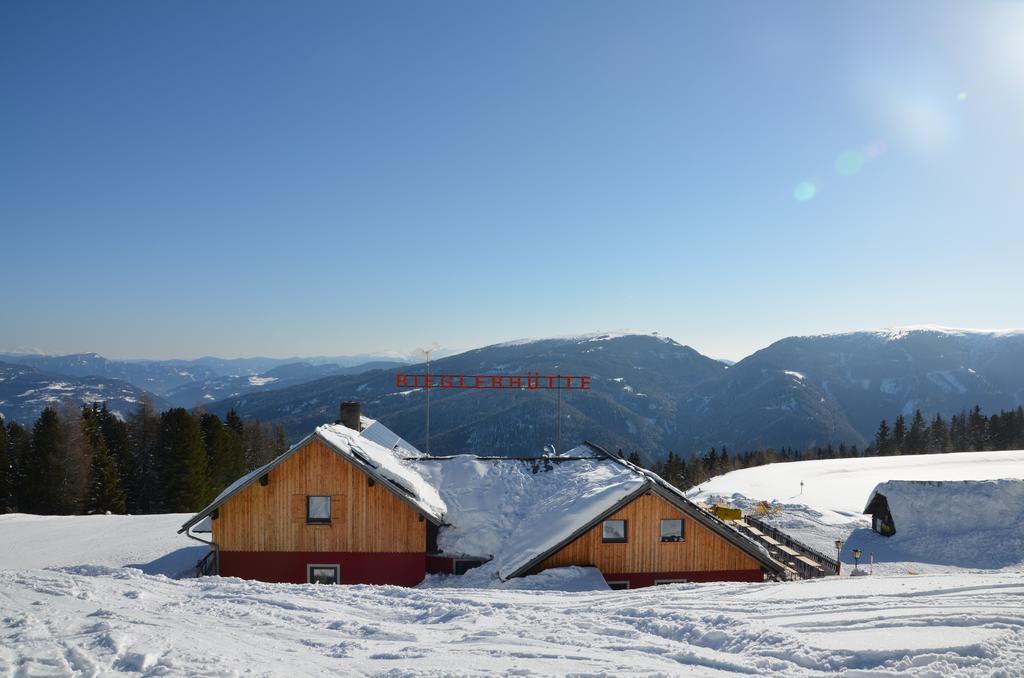 Gasthaus Rieglerhuette Sankt Lorenzen ob Murau Buitenkant foto